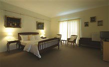 Yarrahapinni Homestead - Palm Beach Accommodation 0
