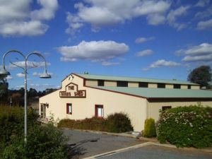 Neville NSW Palm Beach Accommodation