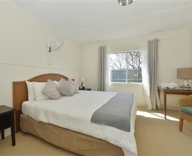 Bustard Downs - Palm Beach Accommodation 1