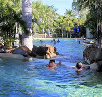 Aussie Outback Oasis Cabin and Van Village - Palm Beach Accommodation