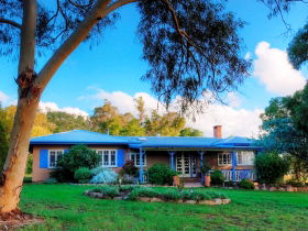 M.J Yurts Ballandean - Palm Beach Accommodation 0