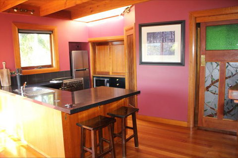 Bridge View Retreat - Palm Beach Accommodation 1