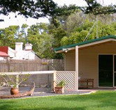 Shiralea Country Cottage - Palm Beach Accommodation