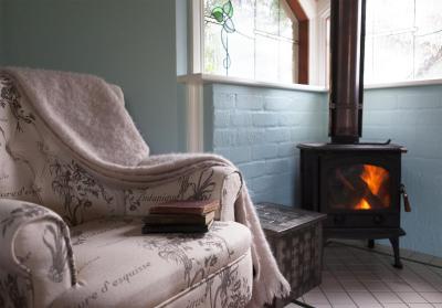 Oak Tree Lodge - Palm Beach Accommodation 4