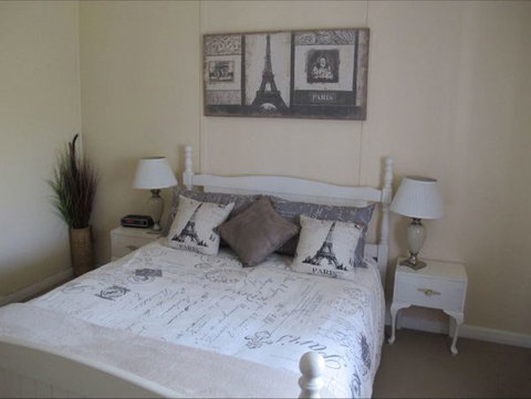 Fensom's Holiday Home - Palm Beach Accommodation 17