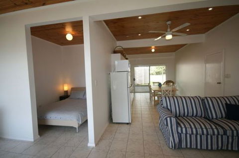 LJ Hooker Goolwa Holiday Rentals - 42 Underwood Avenue, Goolwa Beach - Palm Beach Accommodation 7