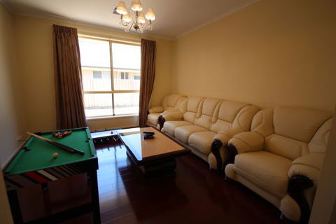 LJ Hooker Goolwa Holiday Rentals - 42 Underwood Avenue, Goolwa Beach - Palm Beach Accommodation 17