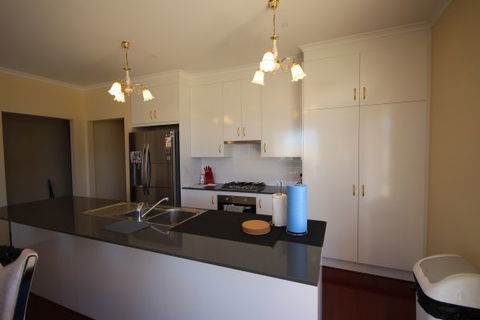 LJ Hooker Goolwa Holiday Rentals - 42 Underwood Avenue, Goolwa Beach - Palm Beach Accommodation 18