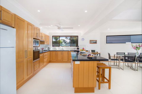 Seacliff Mollymook - Palm Beach Accommodation 4