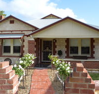 Two Cow Cottage Bed and Breakfast - Palm Beach Accommodation
