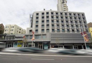 Motel Formule 1 - Palm Beach Accommodation 0