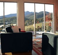 Alpine Holiday Rentals - Palm Beach Accommodation