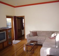 Rectory Cottage - Palm Beach Accommodation
