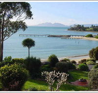 Amos House   Swansea  Villas - Palm Beach Accommodation