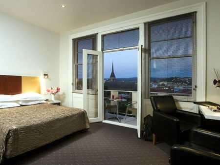 Auldington - Palm Beach Accommodation 2