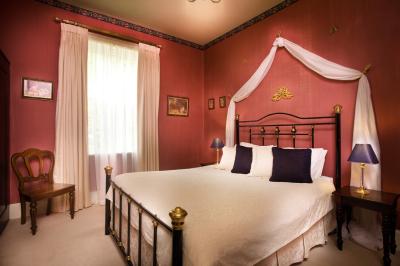 Apartments At York Mansions - Palm Beach Accommodation 4