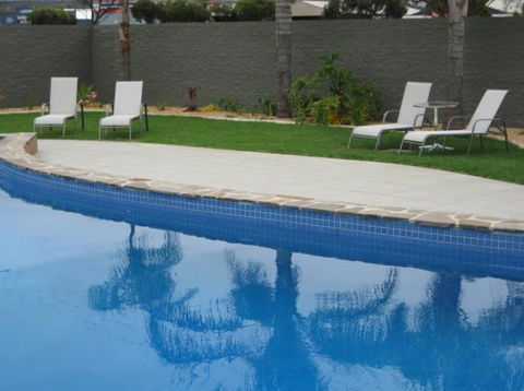 Adelaide Road Motor Lodge - Palm Beach Accommodation 2