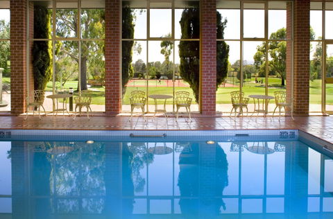 Country Club Tasmania - Palm Beach Accommodation 2
