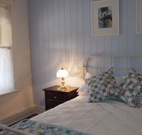 Cobblers Cottage - Palm Beach Accommodation