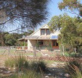 Broken Gum Country Retreat - Palm Beach Accommodation