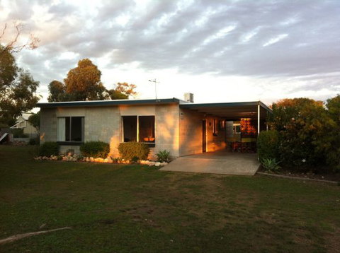 Umall - Palm Beach Accommodation 0