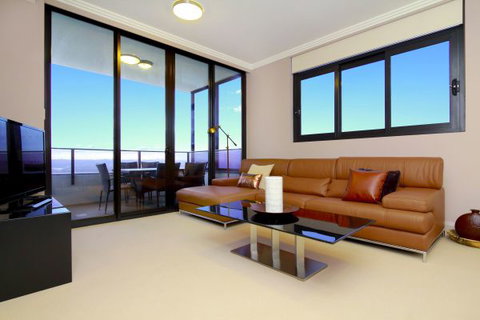 Australia Towers - Palm Beach Accommodation 2