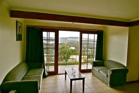 Bay View House - Palm Beach Accommodation 3