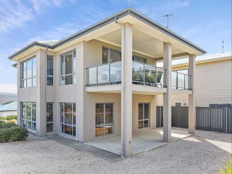 BEAUMONT HOUSE - Palm Beach Accommodation 1