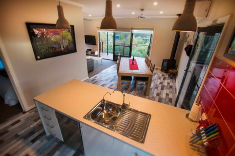 Coorong Cabins - Palm Beach Accommodation 4