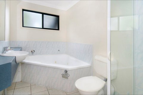 EconoLodge Waterford - Palm Beach Accommodation 8