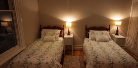 Fairbank House - Palm Beach Accommodation 6