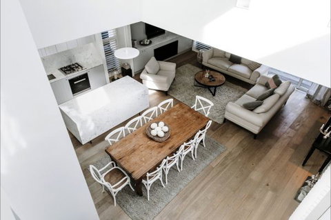 Luxico - Pearce Street - Palm Beach Accommodation 4