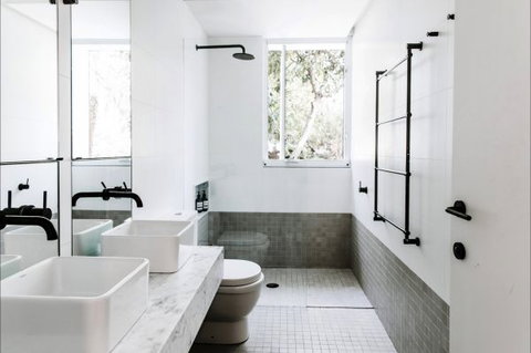 Luxico - Pearce Street - Palm Beach Accommodation 8