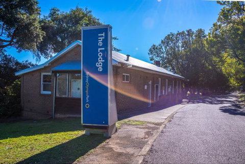 Sydney Olympic Park Lodge - Palm Beach Accommodation 1
