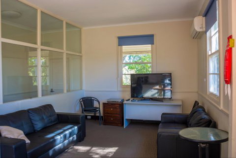 Sydney Olympic Park Lodge - Palm Beach Accommodation 6