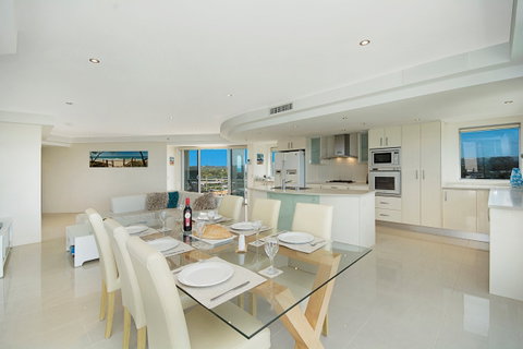 Aqua Vista Luxury Resort - Palm Beach Accommodation 3