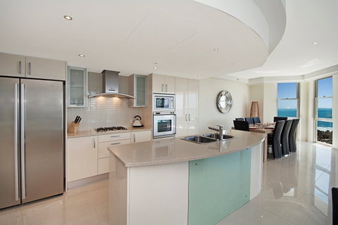 Aqua Vista Luxury Resort - Palm Beach Accommodation 4