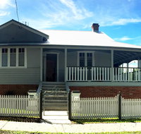 Ava House - Palm Beach Accommodation