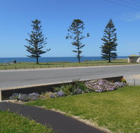 Family Ties - Palm Beach Accommodation