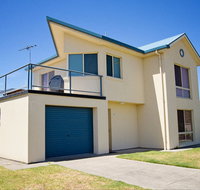 Fensom's Holiday Home - Palm Beach Accommodation