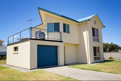 Fensom's Holiday Home - Palm Beach Accommodation 0