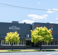 Adelaide Royal Coach - Palm Beach Accommodation