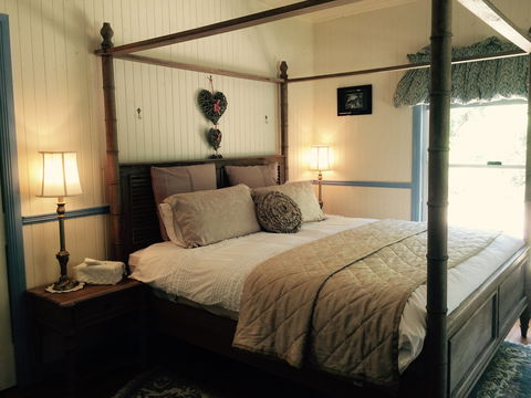 Telegraph Retreat Cottages - Palm Beach Accommodation 3