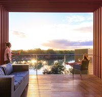 The Frames - Luxury Riverland Accommodation - Palm Beach Accommodation