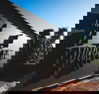 The Houston Wagga - Palm Beach Accommodation