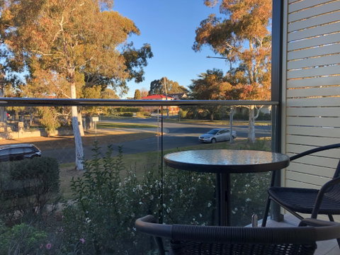 Canberra Short Term And Holiday Accommodation - Palm Beach Accommodation 5