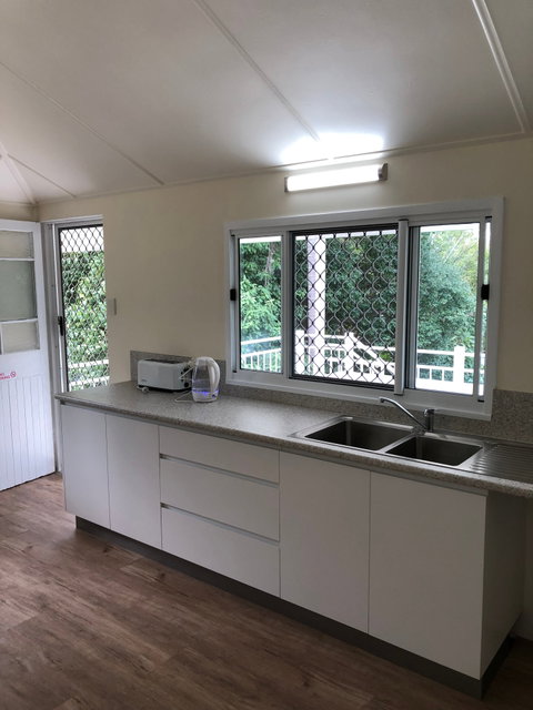 Daggoombah Holiday House - Palm Beach Accommodation 6