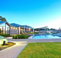 Ramada Resort by Wyndham Seven Mile Beach - Palm Beach Accommodation