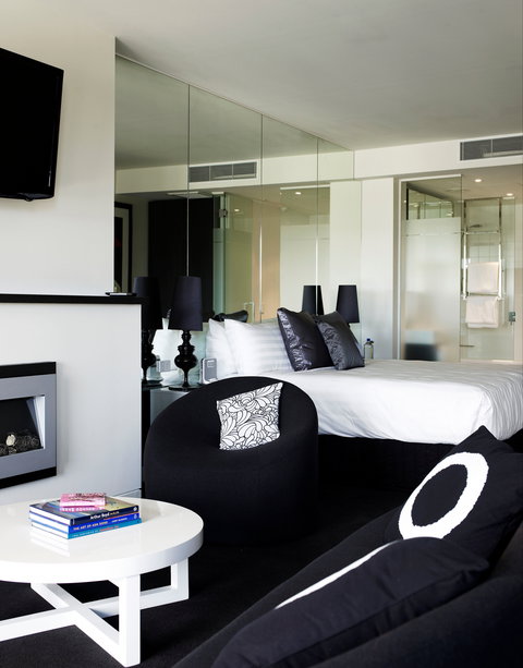 The Cullen - Palm Beach Accommodation 3