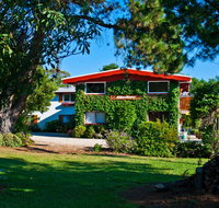 Alpenhorn Holiday Units - Palm Beach Accommodation